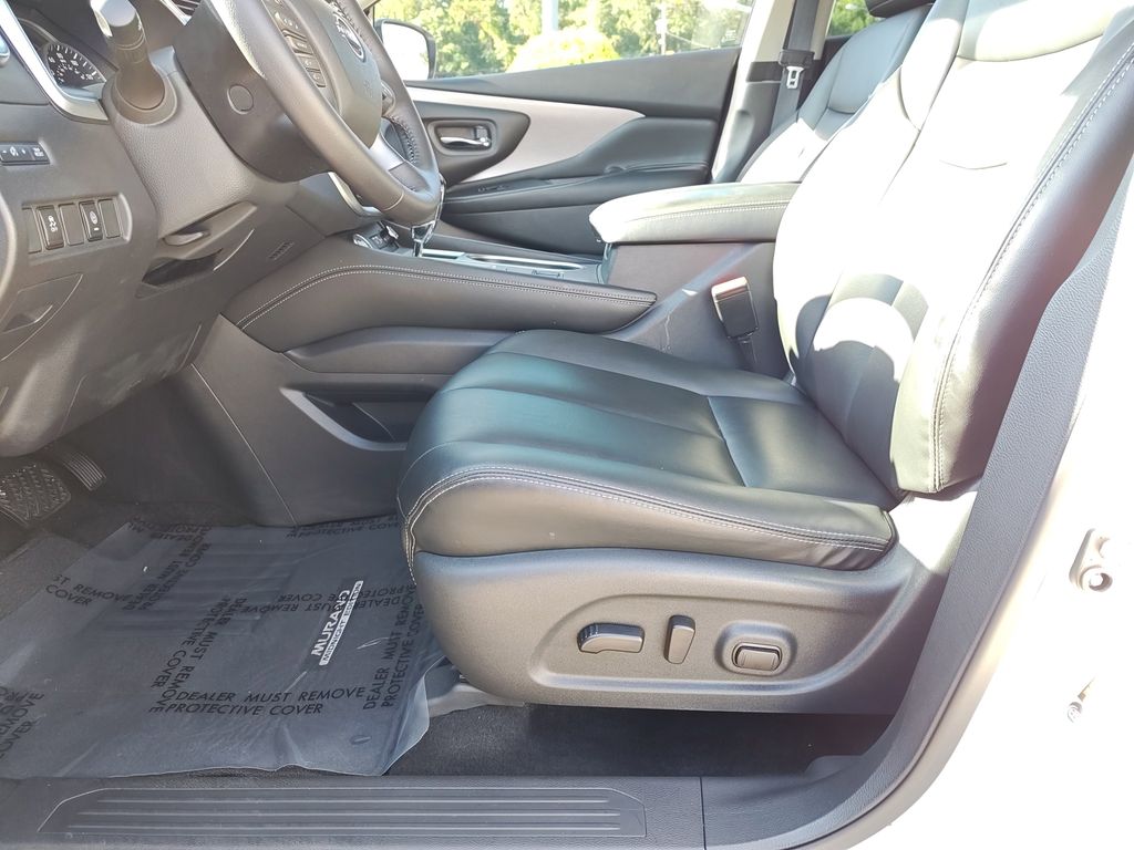 2024 Nissan Murano SV photo 14