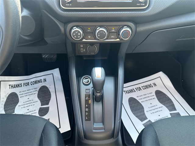 2024 Nissan Kicks S photo 11