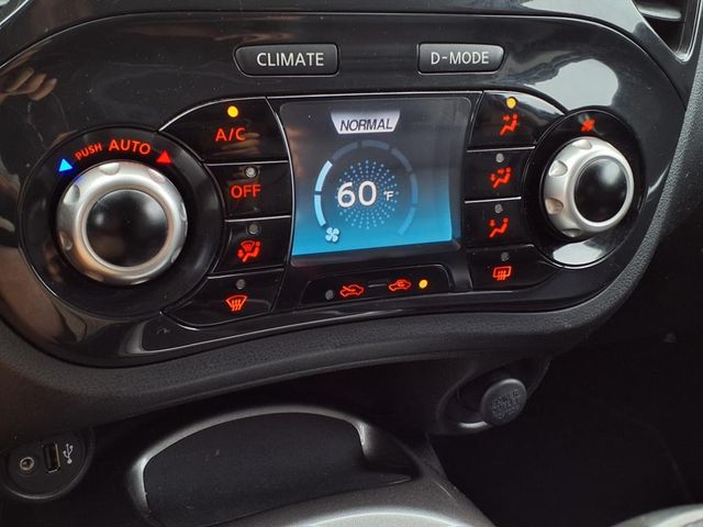 2012 Nissan Juke SL photo 14