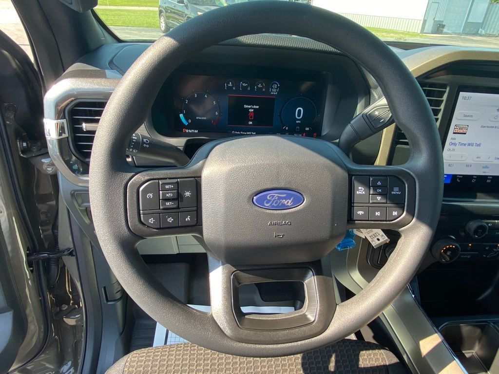 2025 Ford F-150 STX photo 19