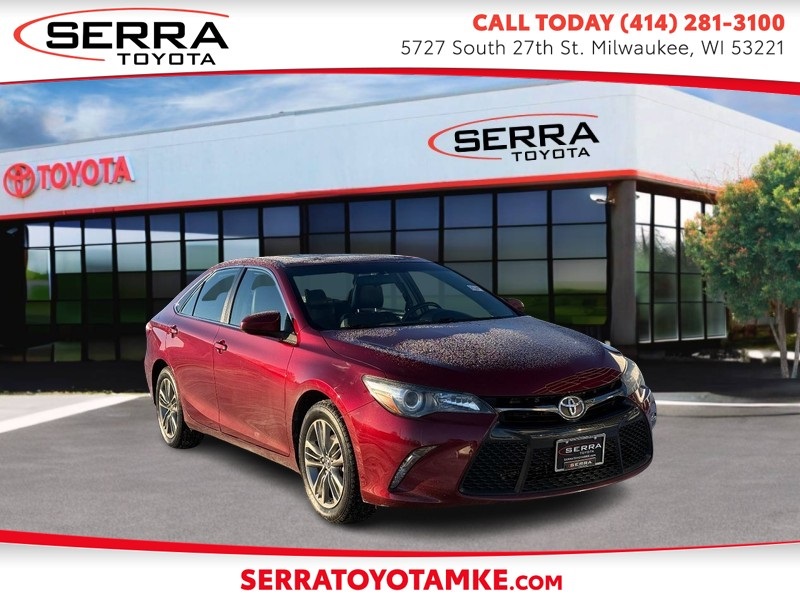 2016 Toyota Camry Special Edition's photo