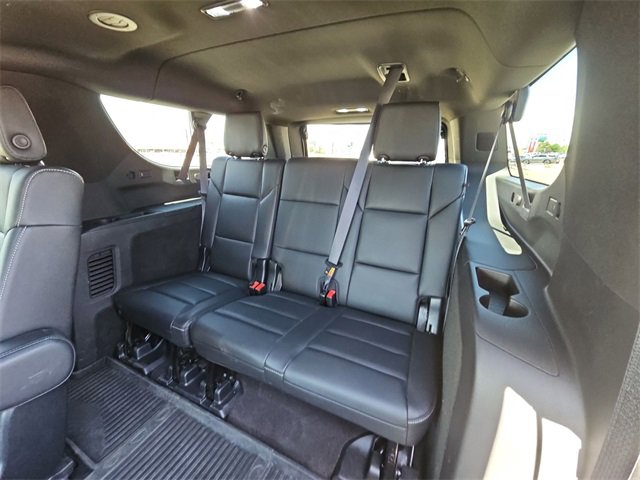 2023 Cadillac Escalade ESV Luxury photo 17