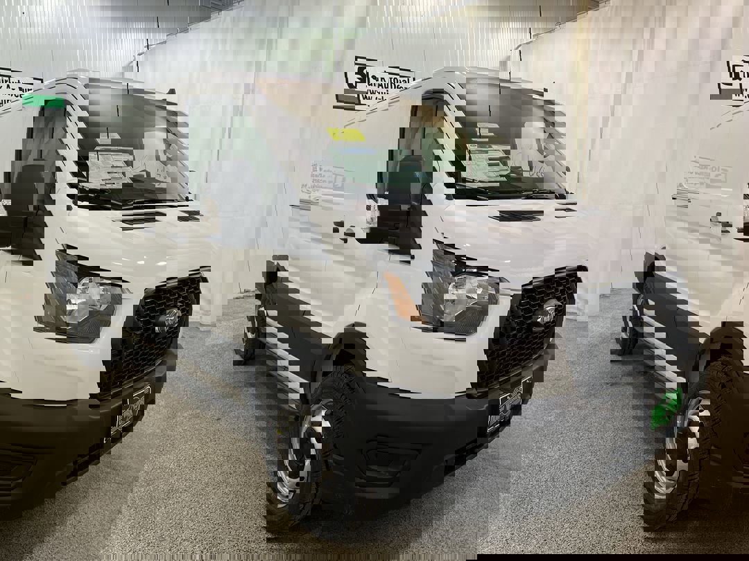 New 2025 OXFORD WHITE Ford BASE image 1