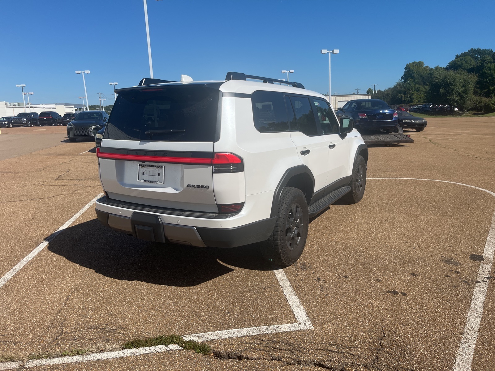 2024 Lexus GX 550 Overtrail photo 2