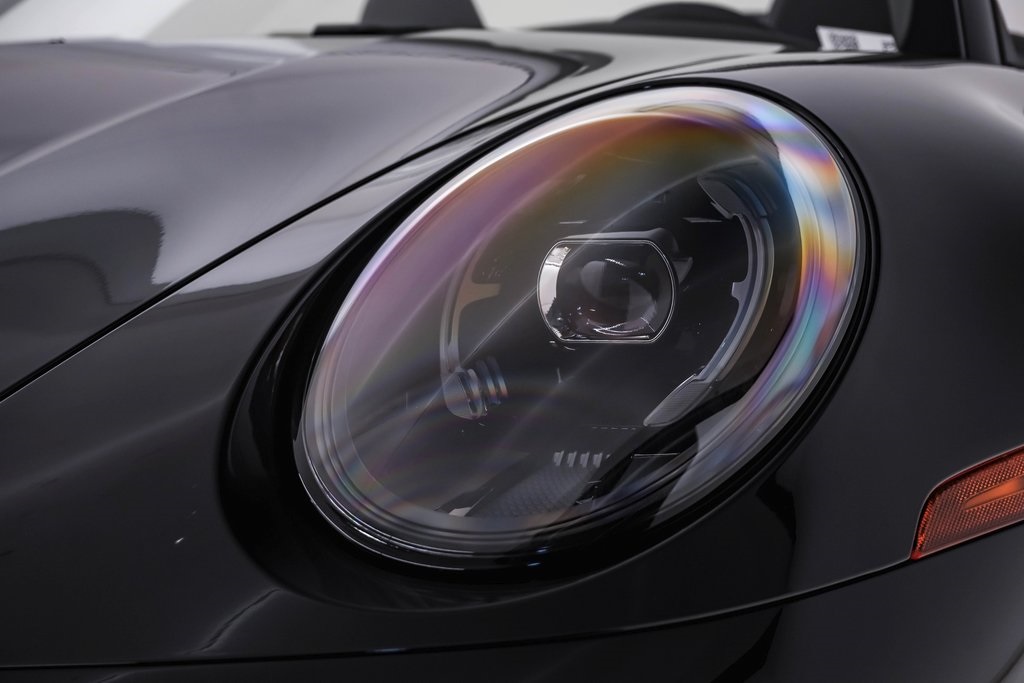 2025 Porsche 911 photo 7