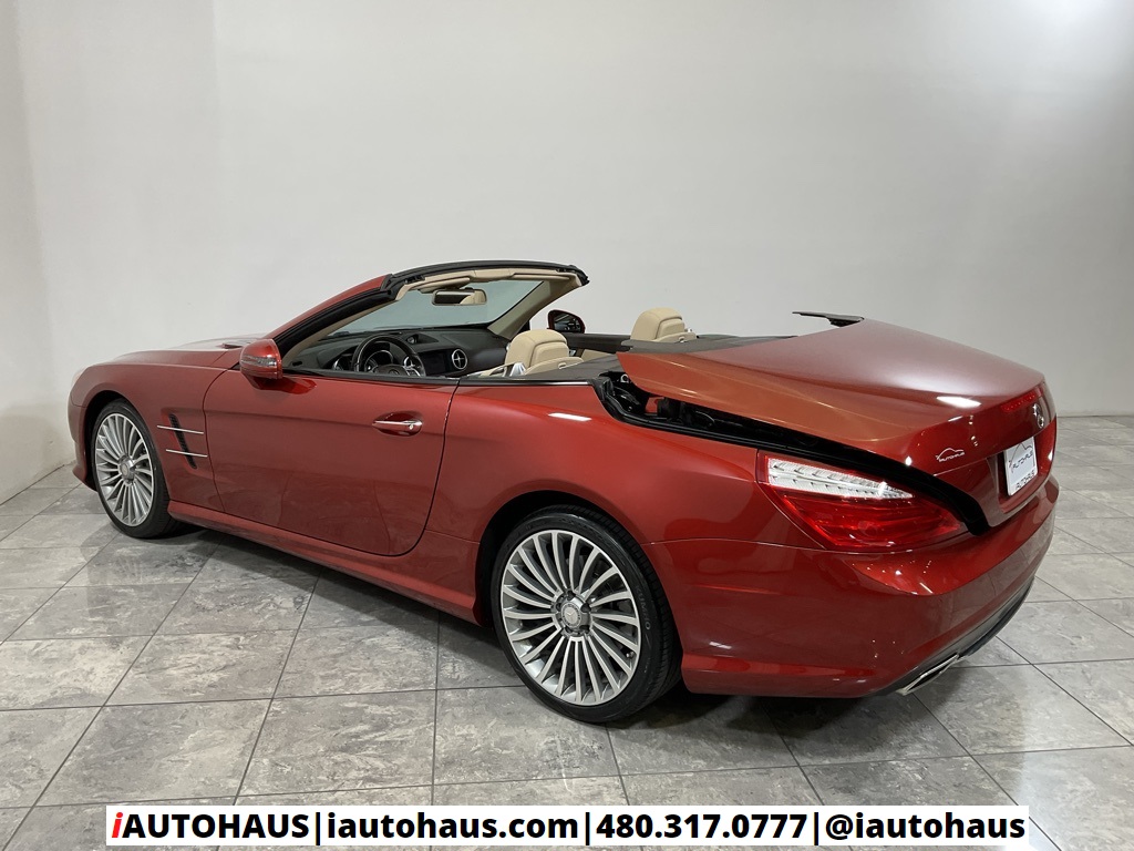 2016 Mercedes Benz SL 400 photo 32