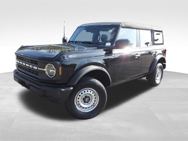 2025 Ford Bronco Base photo 2