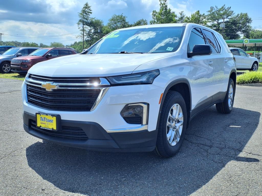 2022 Chevrolet Traverse LS photo 4