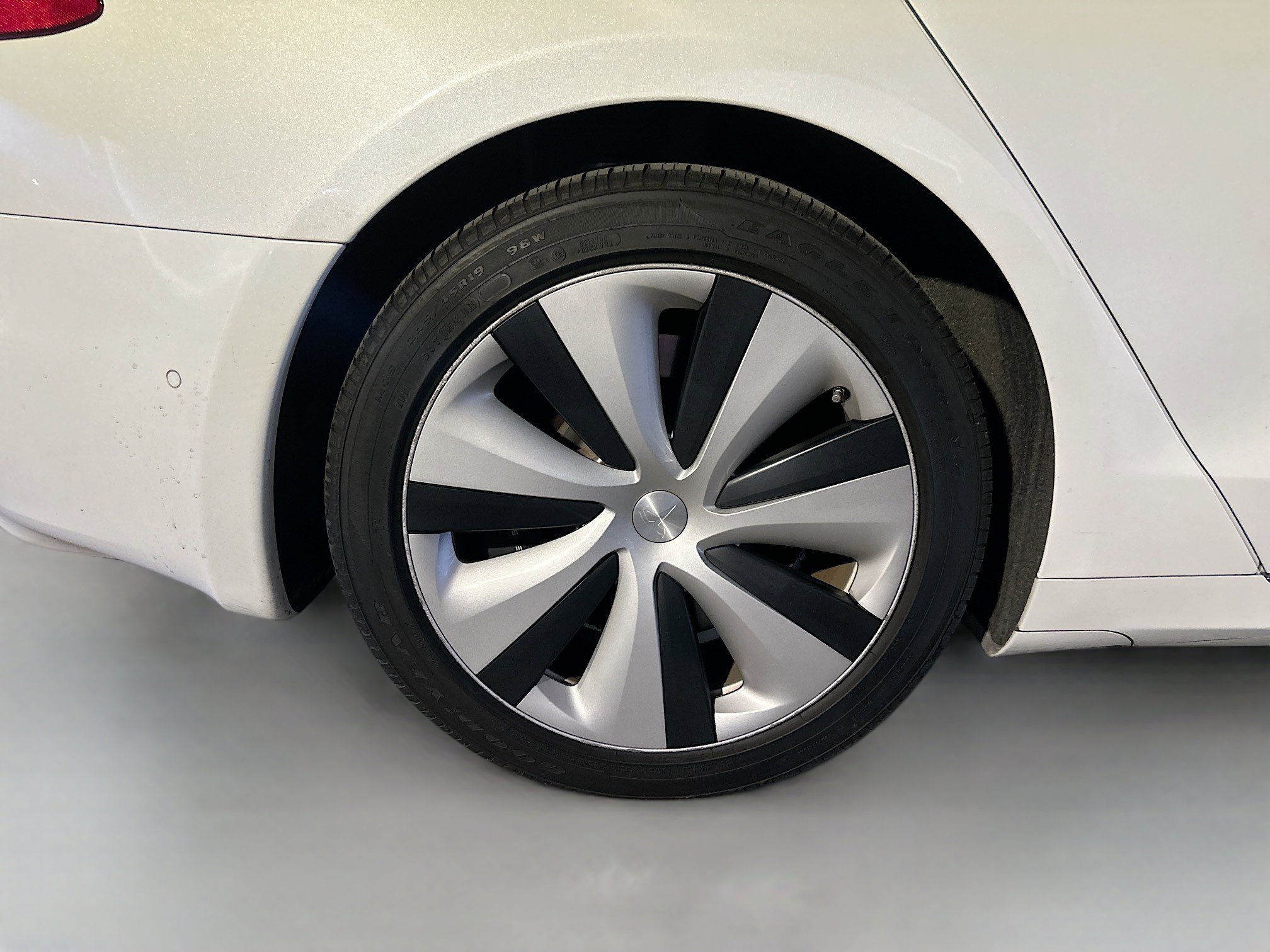 2021 Tesla Model S Long Range AWD photo 24