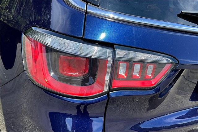 2018 Jeep Compass Latitude photo 21