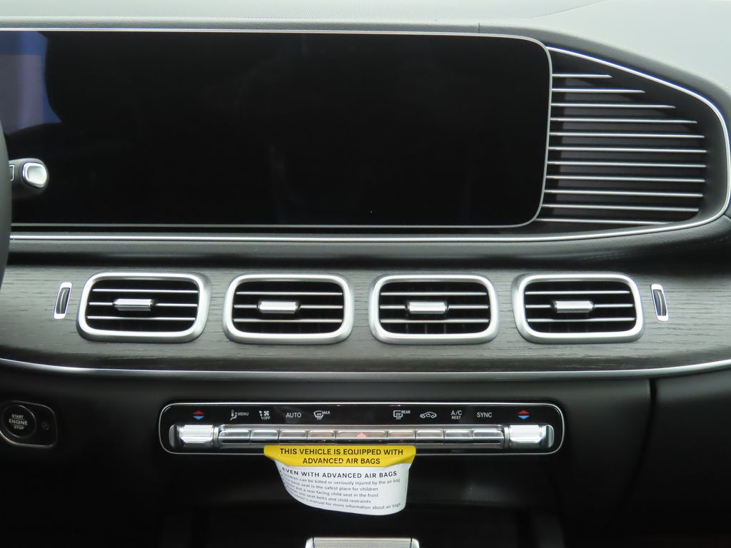 2026 Mercedes Benz GLS 450 4MATIC photo 13