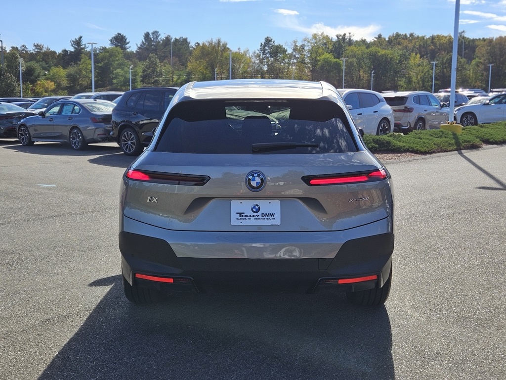 2025 Bmw iX photo 4