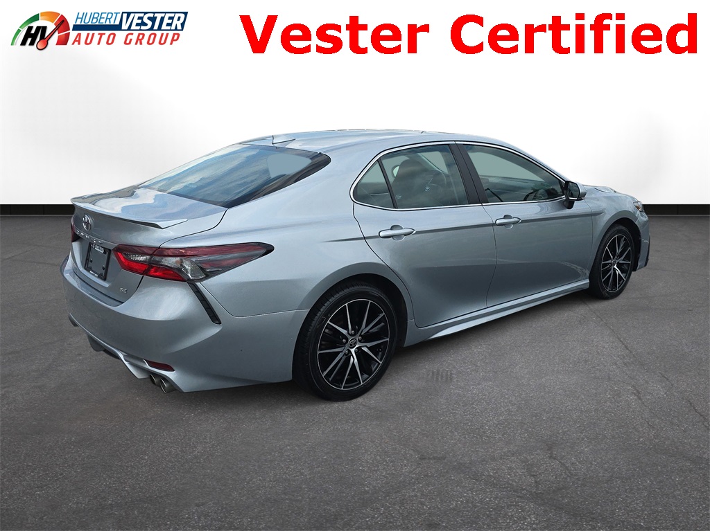 2023 Toyota Camry SE photo 6