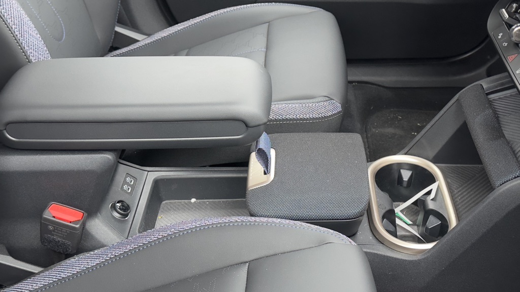 2025 Mini Cooper S Iconic photo 4