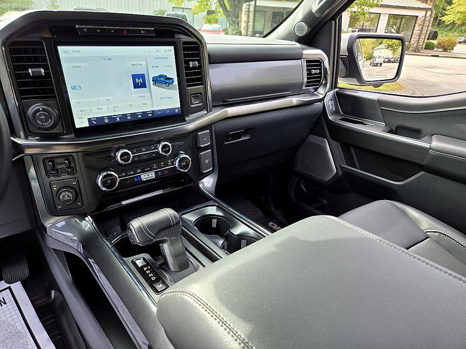 2023 Ford F-150 Lariat photo 19
