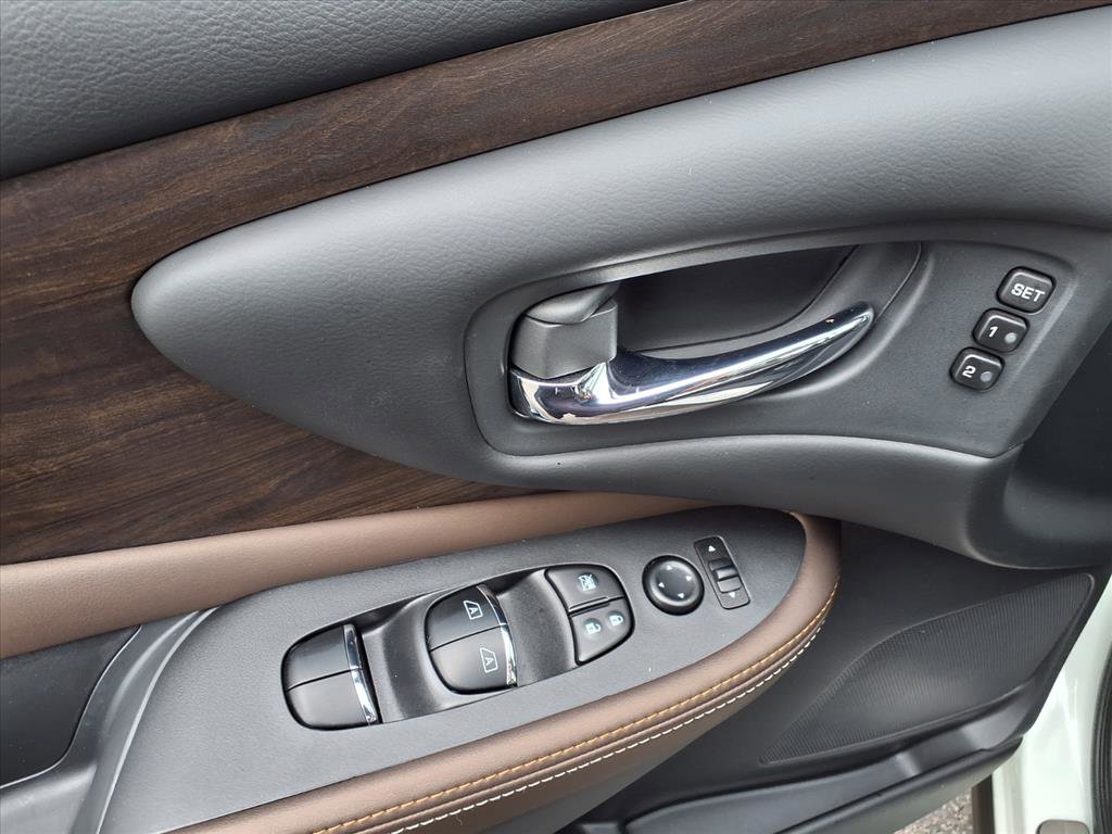 2022 Nissan Murano Platinum photo 16