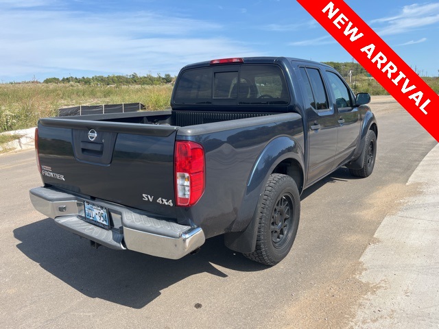 2017 Nissan Frontier SV photo 3