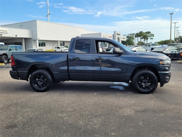 2025 Ram 1500 Tradesman photo 4