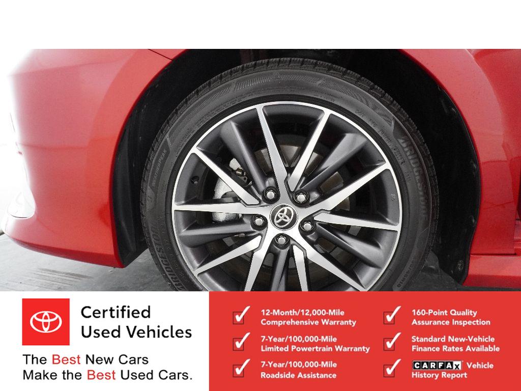 2024 Toyota Camry Hybrid XLE photo 17