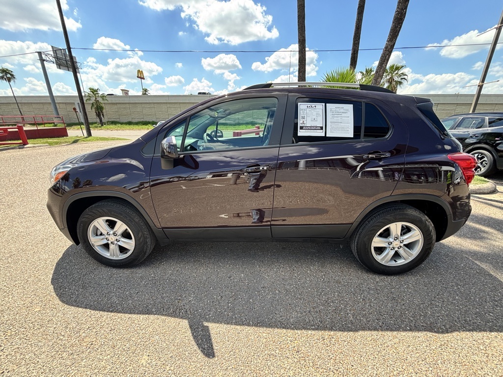 2022 Chevrolet Trax LT photo 4