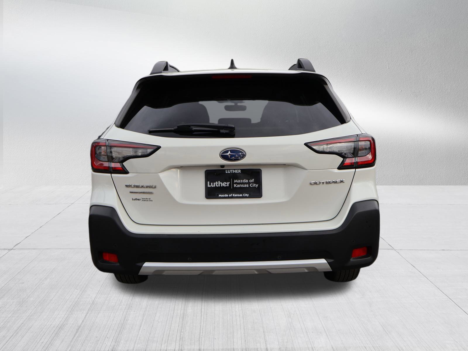 2023 Subaru Outback Limited photo 4