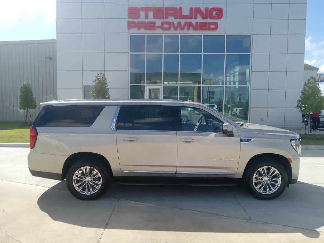 2021 GMC Yukon XL SLT's photo