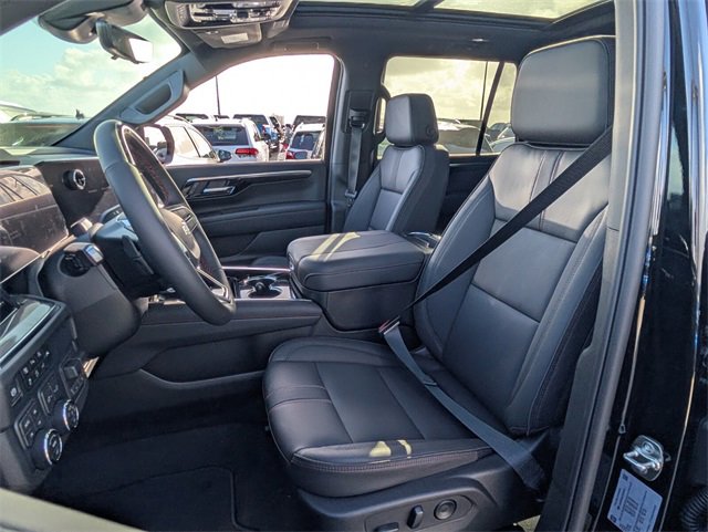 2026 Chevrolet Tahoe RST photo 4
