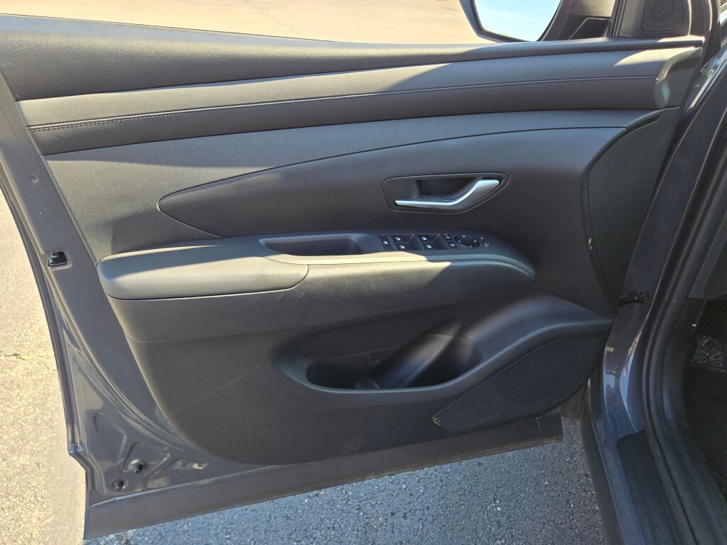 2025 Hyundai Tucson SEL Convenience photo 23