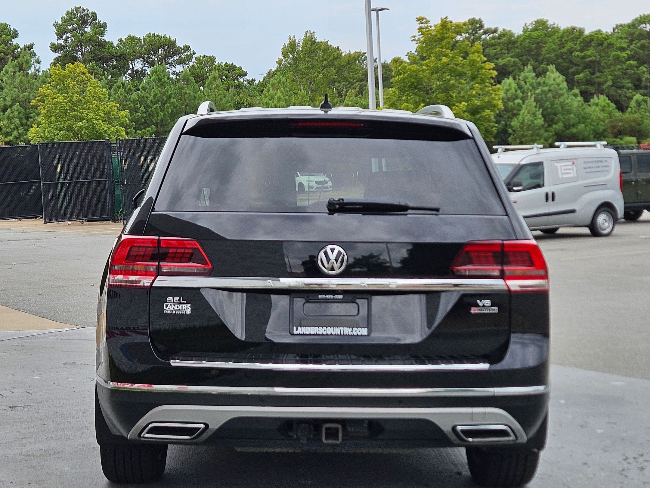 2019 Volkswagen Atlas V6 SEL Premium photo 2