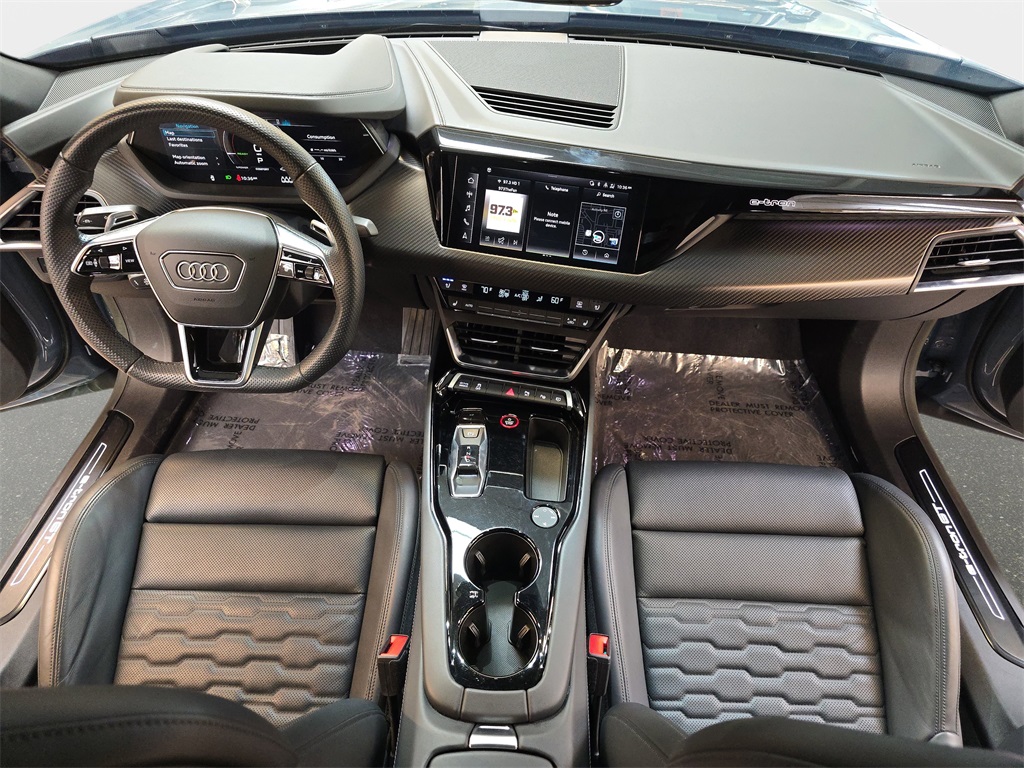 2023 Audi e-tron GT Prestige photo 10