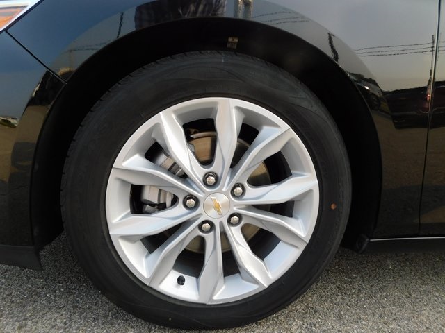 2024 Chevrolet Malibu 1LT photo 7