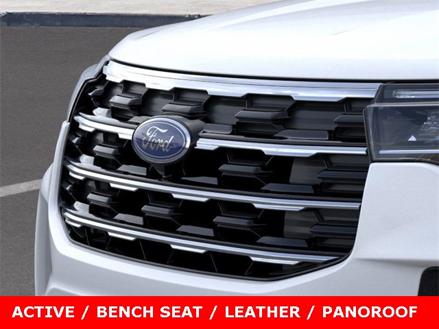 2025 Ford Explorer photo 32