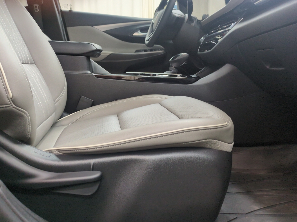 2024 Buick Envista Avenir photo 14