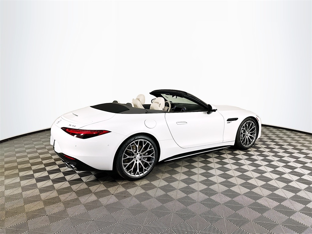 2026 Mercedes Benz SL AMG 43 photo 6