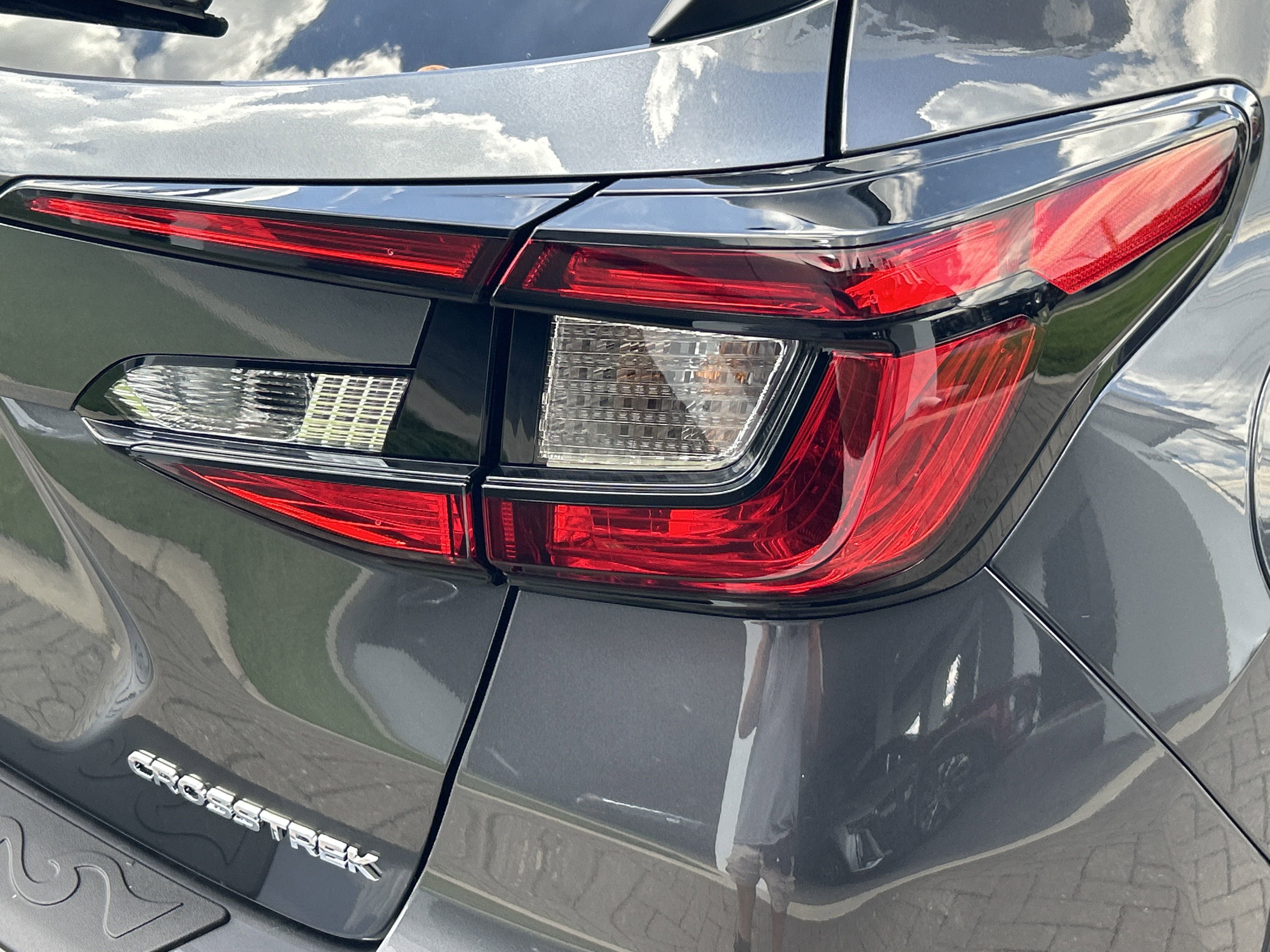 2025 Subaru Crosstrek Limited photo 2