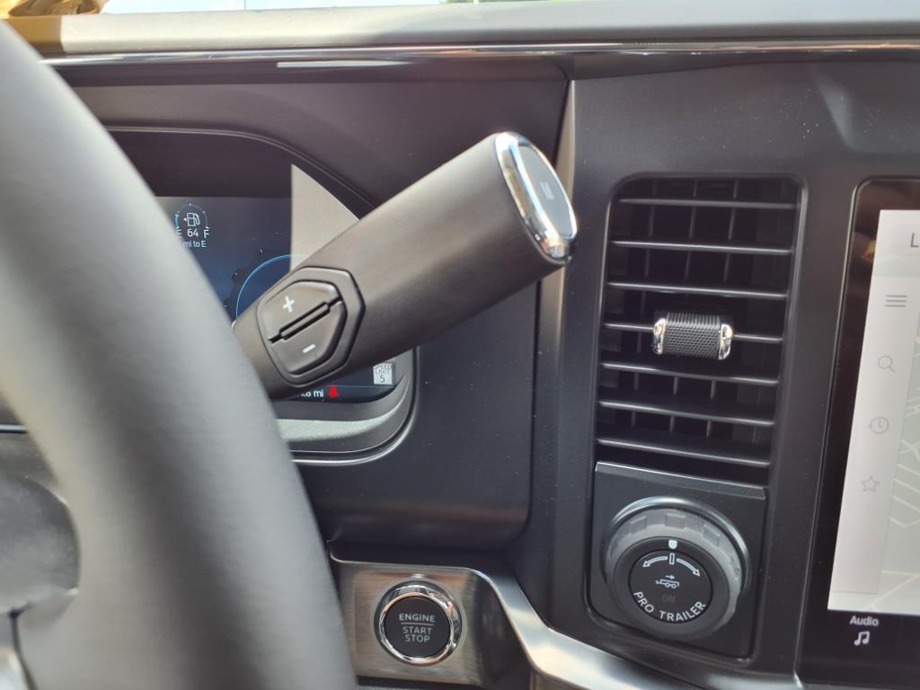 2025 Ford F-250 Lariat photo 27