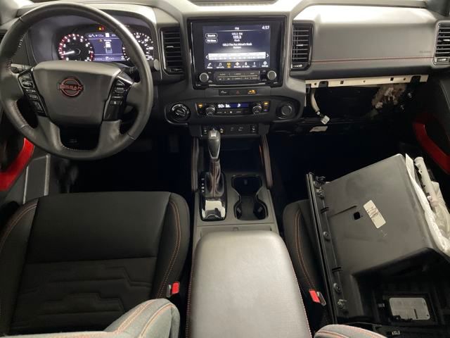 2023 Nissan Frontier PRO-4X photo 2