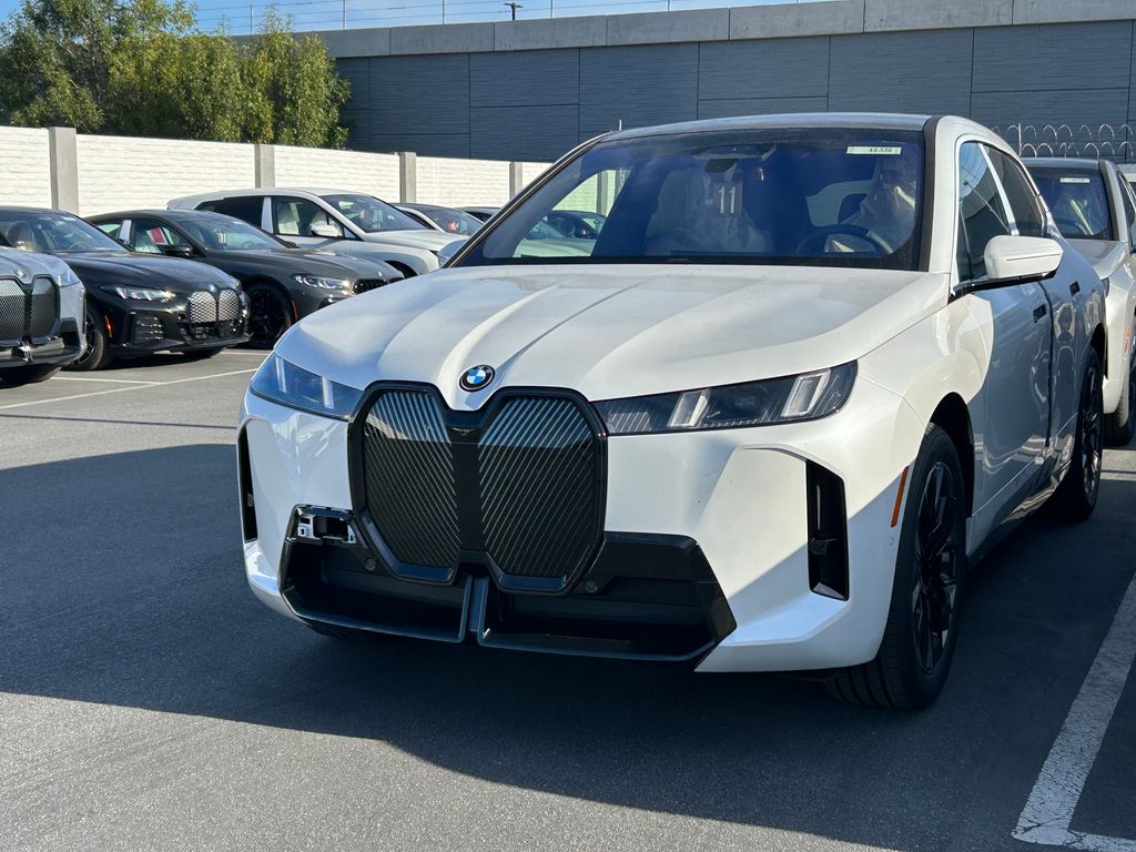 2026 Bmw iX photo 2
