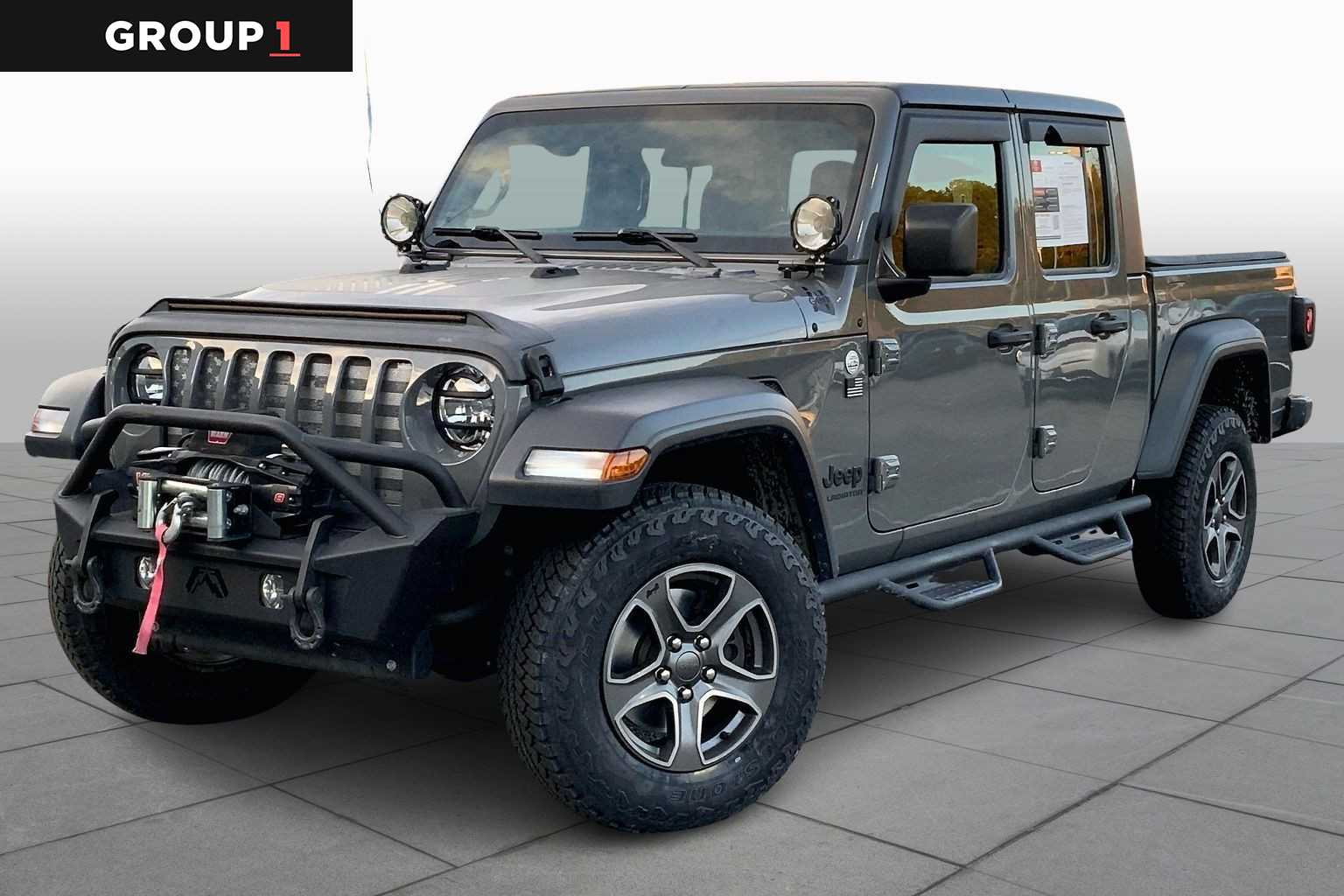 2020 Jeep Gladiator Sport's photo