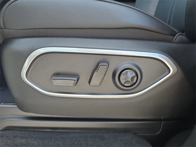 2025 Jeep Wagoneer Series II photo 15