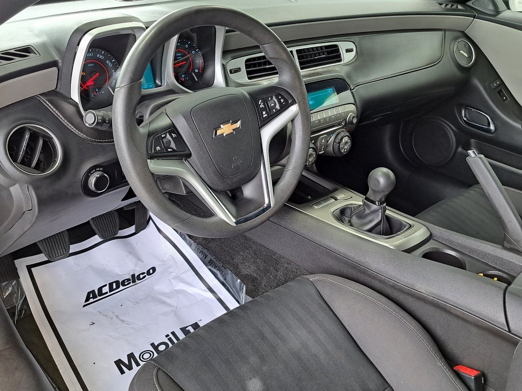 2012 Chevrolet Camaro 1LS photo 8