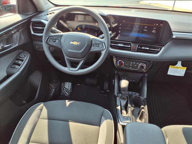 2026 Chevrolet Trailblazer LT photo 2