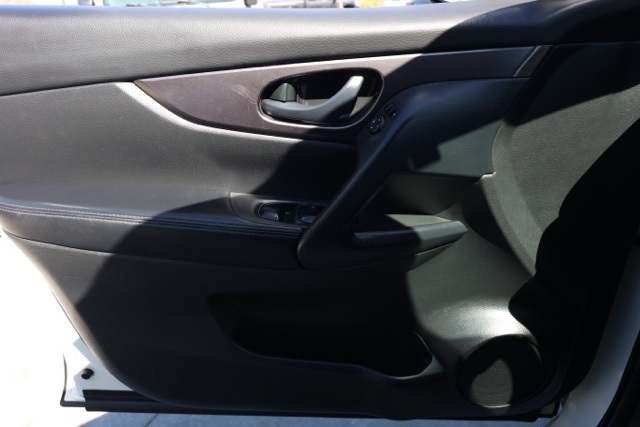 2022 Nissan Rogue Sport S photo 20