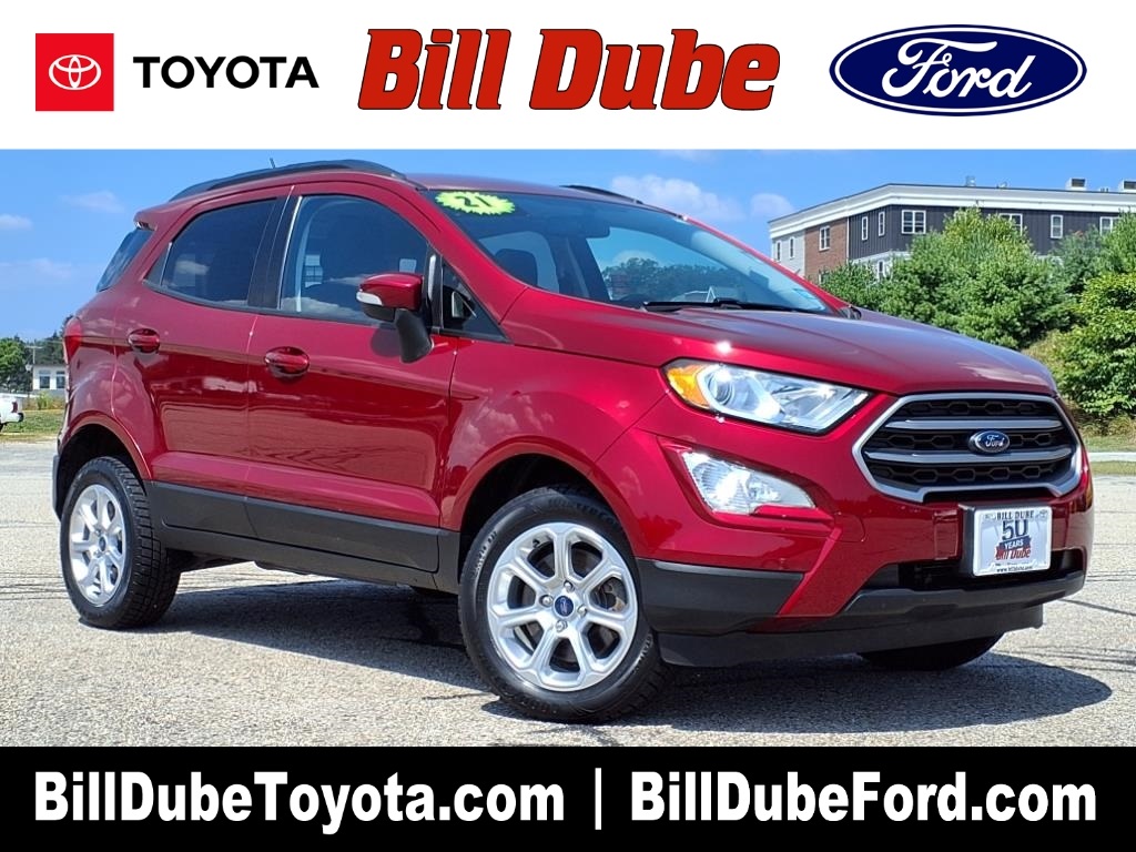 Used 2021 Red Ford SE image 1