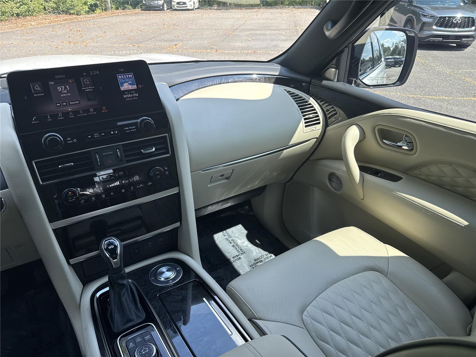 2022 Infiniti QX80 Sensory photo 13