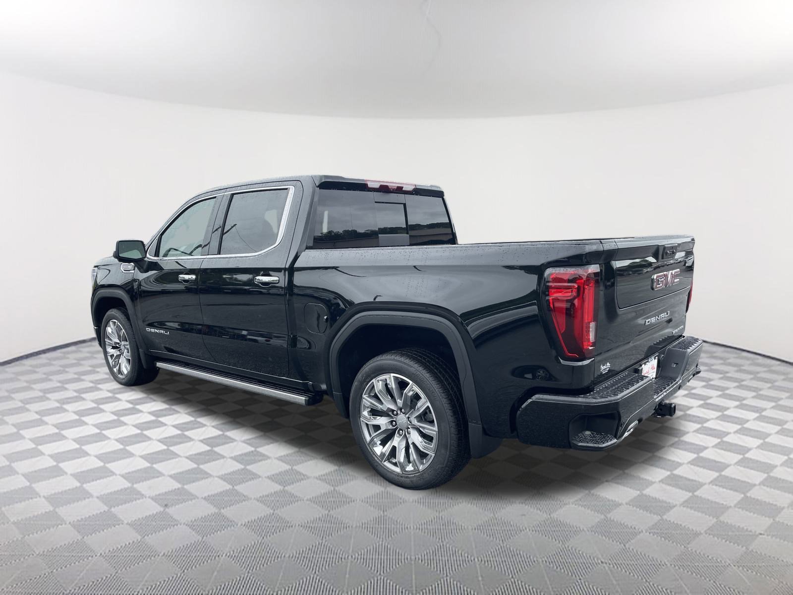 2026 Gmc Sierra 1500 Denali photo 2