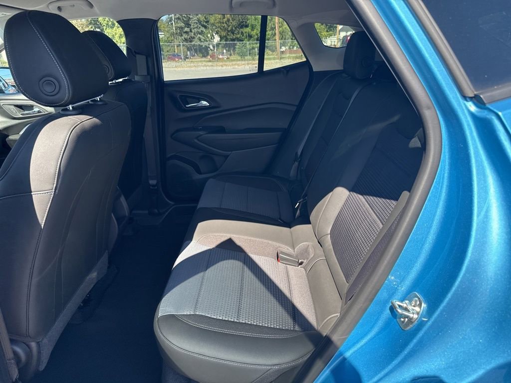2025 Chevrolet Trax LT photo 16