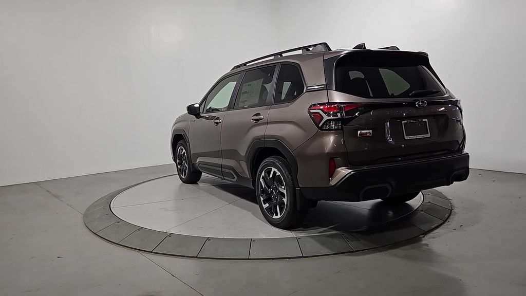 2025 Subaru Forester Limited photo 3