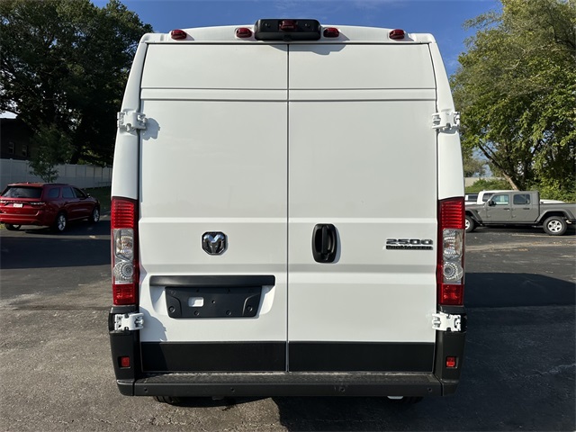 2026 Ram ProMaster 2500 photo 6