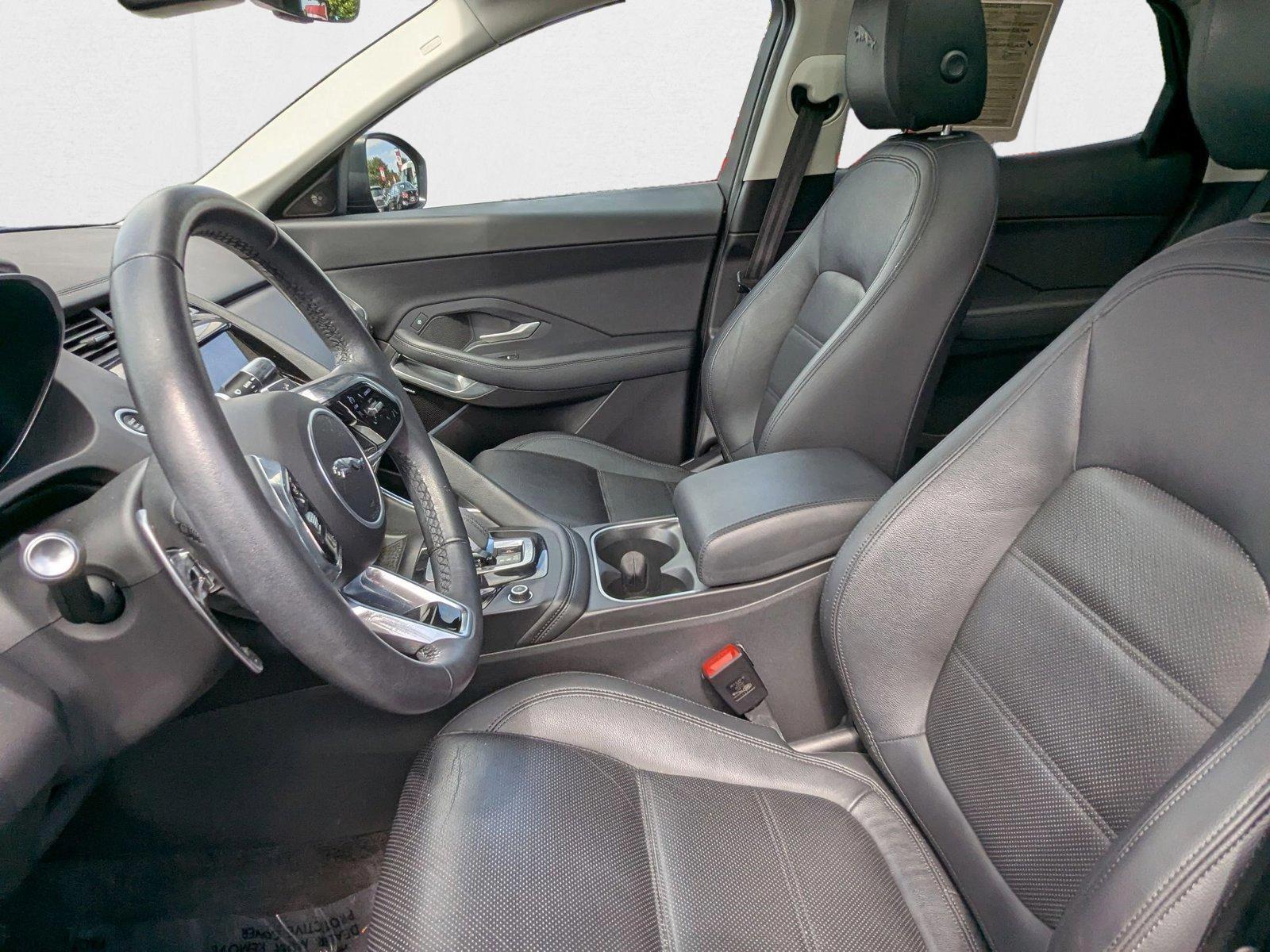 2022 Jaguar E-PACE P250 SE photo 17